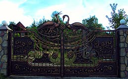 Ковані ворота «Лелеки»